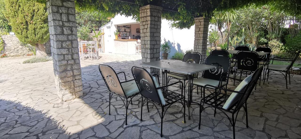 Gerekos Island Apartments Kontokali Extérieur photo